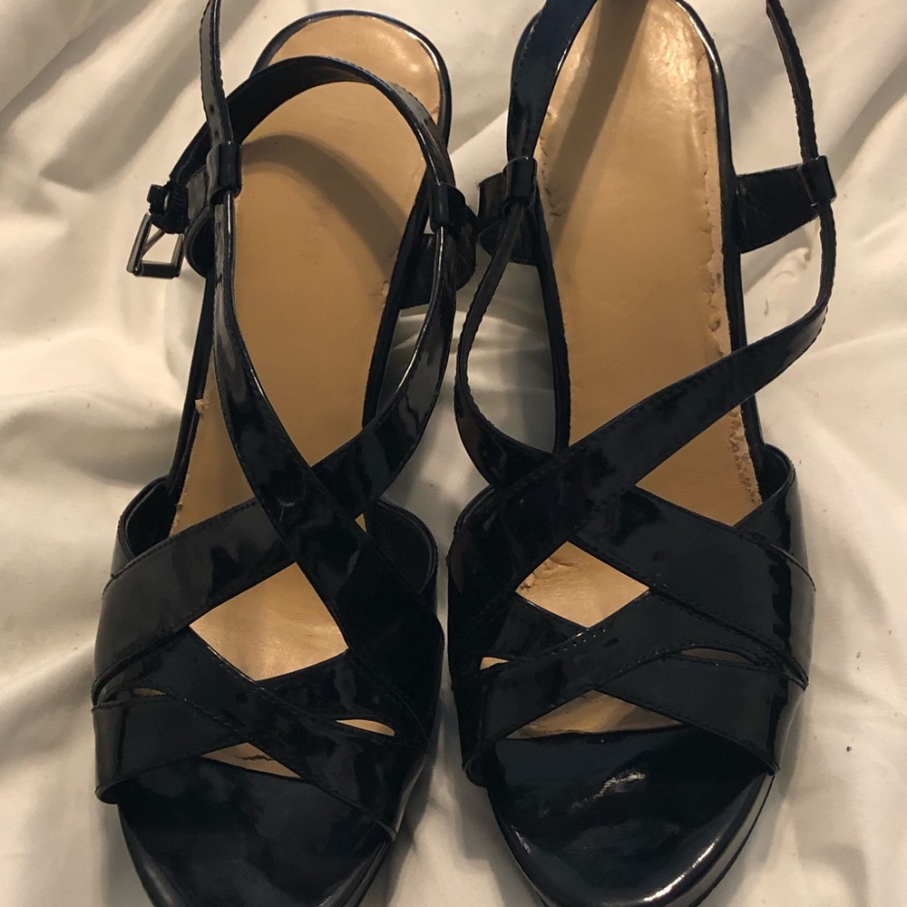 Black patent wedges